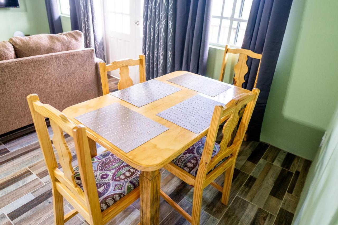 Golden Palms Apartment Kingstown Extérieur photo