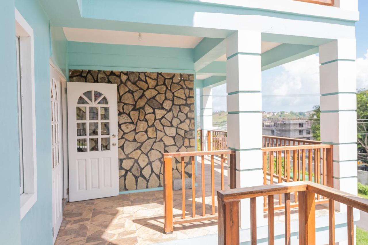 Golden Palms Apartment Kingstown Extérieur photo